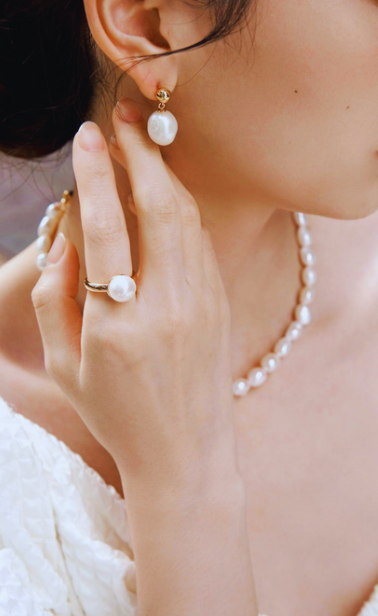 Organic Pearl Earrings